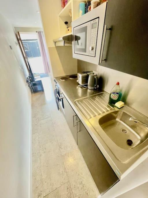 Cambridge City Centre Studio, Sleeps 3 外观 照片