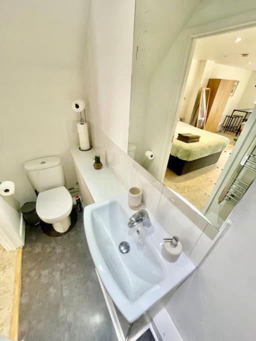 Cambridge City Centre Studio, Sleeps 3 外观 照片